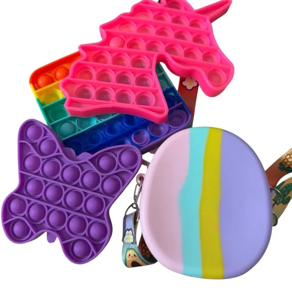 Small Pop It Handbag and 3 Pop It’s Unicorn Butterfly and Rainbow Square